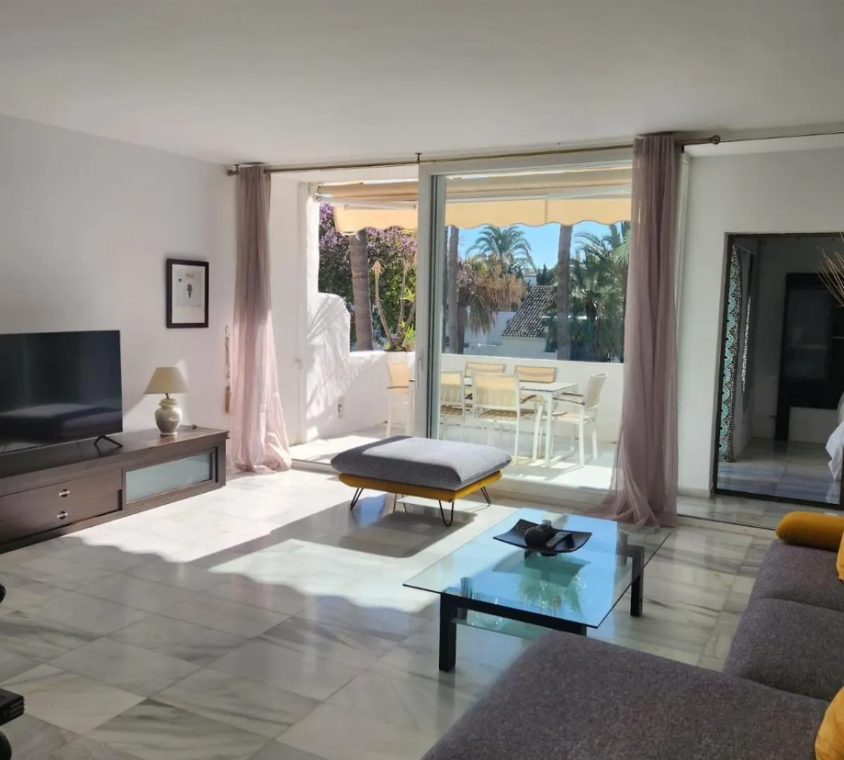 Laalcazaba Garden Apartment Marbella