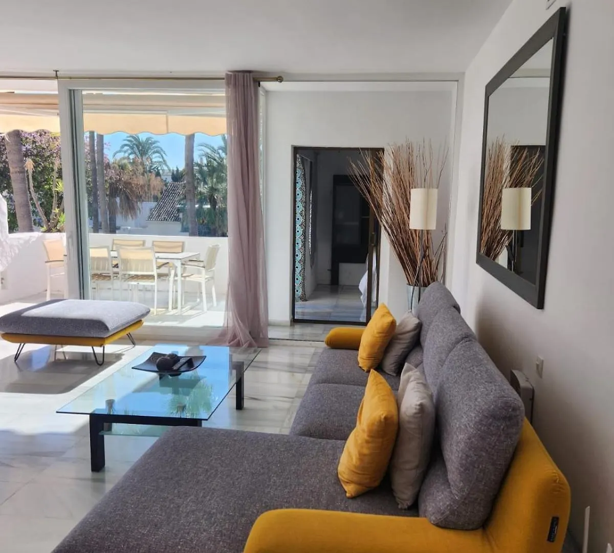 Laalcazaba Garden Apartment Marbella